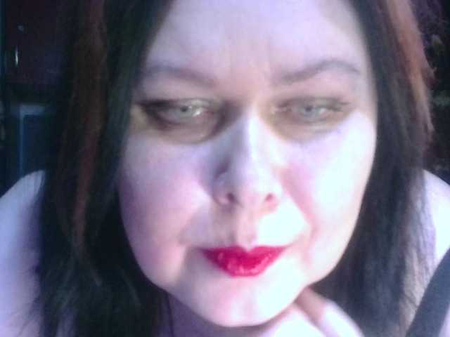 CharleeKendall's BongaCams show and profile