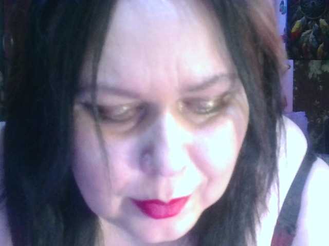 CharleeKendall's BongaCams show and profile