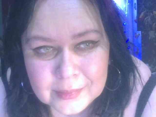 CharleeKendall webcam