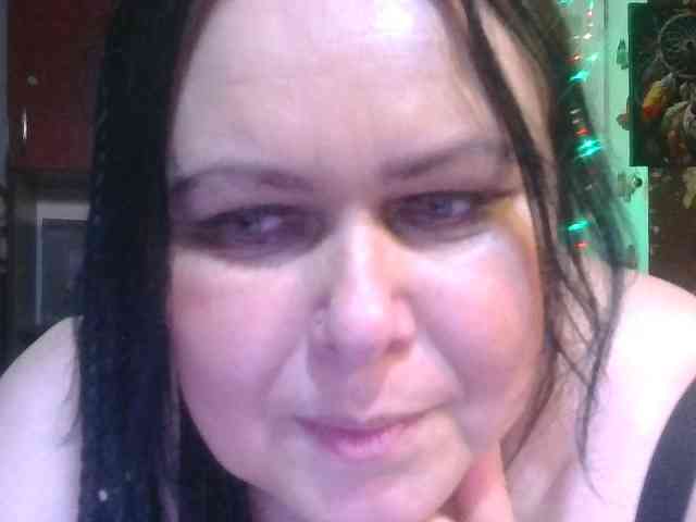 CharleeKendall webcam