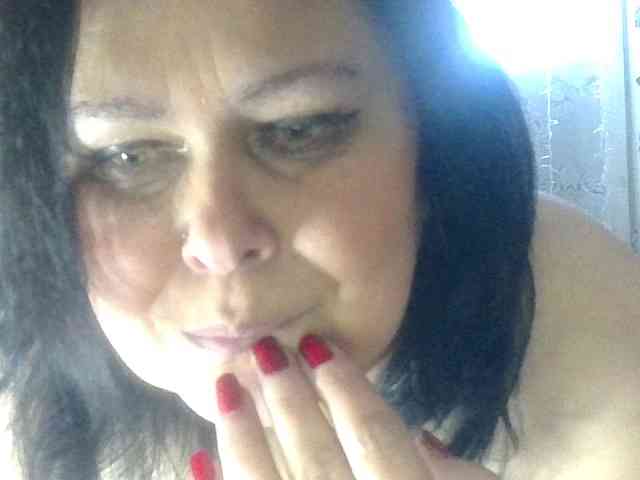 CharleeKendall webcam