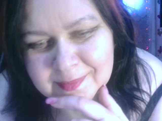 CharleeKendall webcam