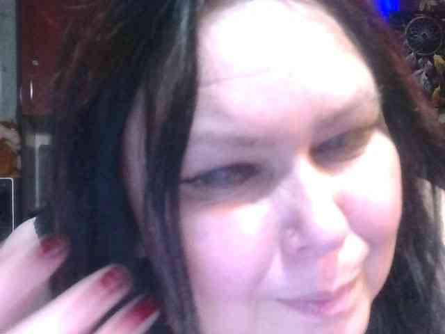 CharleeKendall webcam