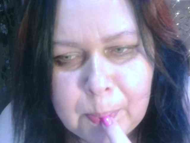 CharleeKendall Live Webcam on BongaCams