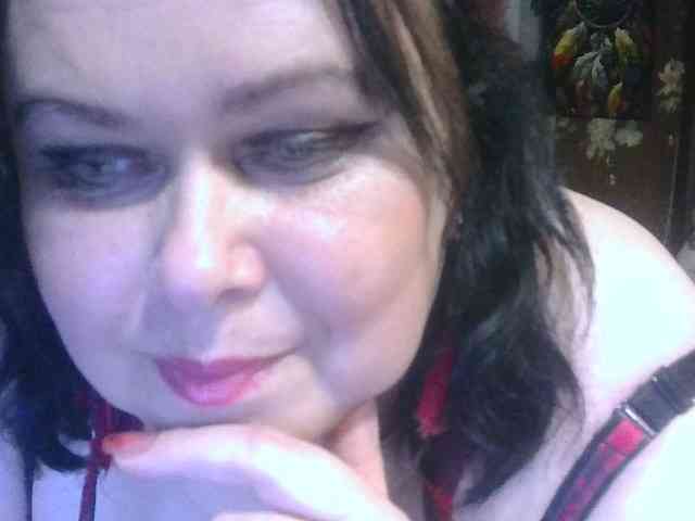 CharleeKendall webcam