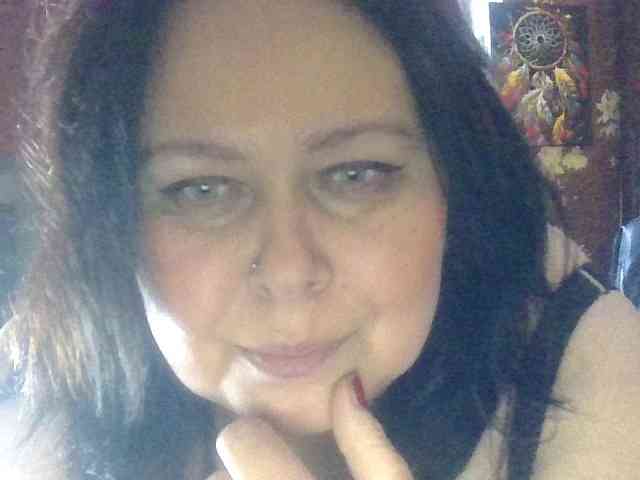 CharleeKendall webcam