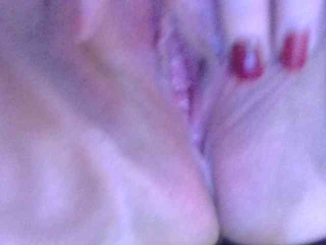 CharleeKendall webcam