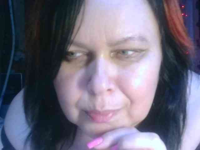 CharleeKendall webcam