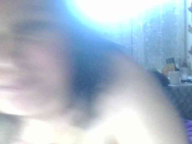 CharleeKendall webcam