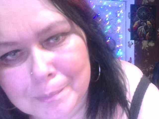 CharleeKendall webcam