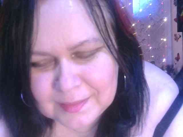 CharleeKendall webcam