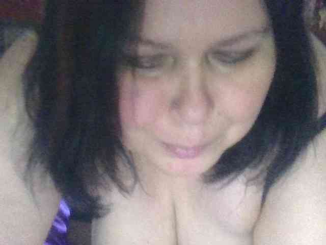 CharleeKendall webcam