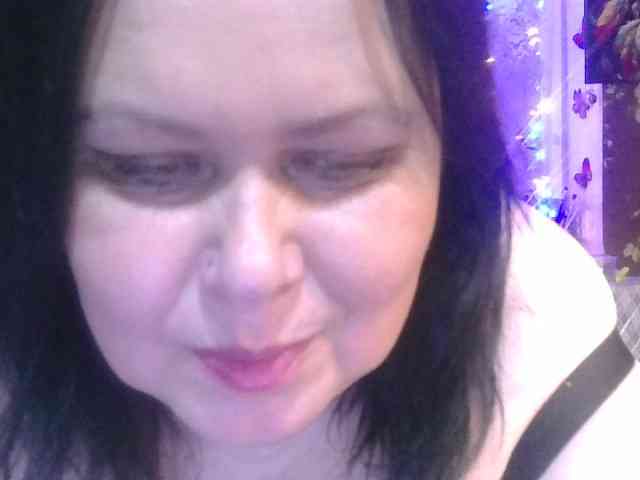 CharleeKendall webcam