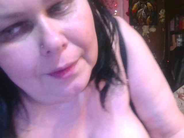 CharleeKendall webcam