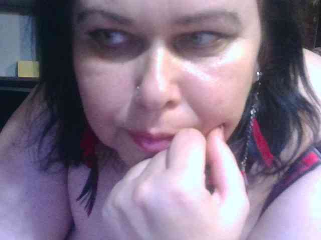 CharleeKendall webcam