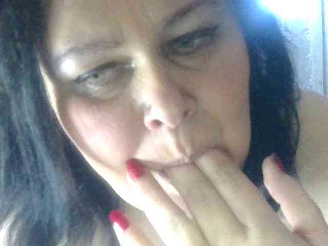 CharleeKendall webcam