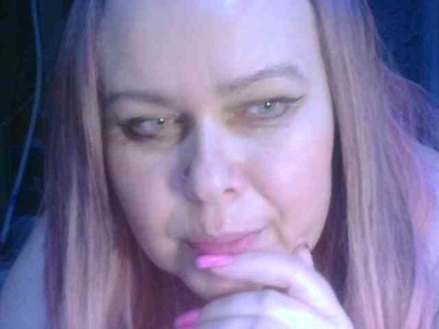 CharleeKendall webcam