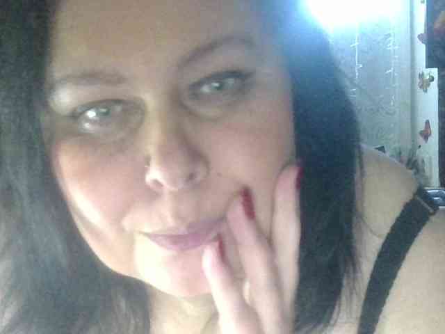 CharleeKendall webcam