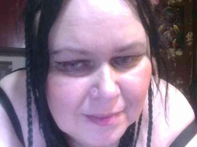 CharleeKendall webcam