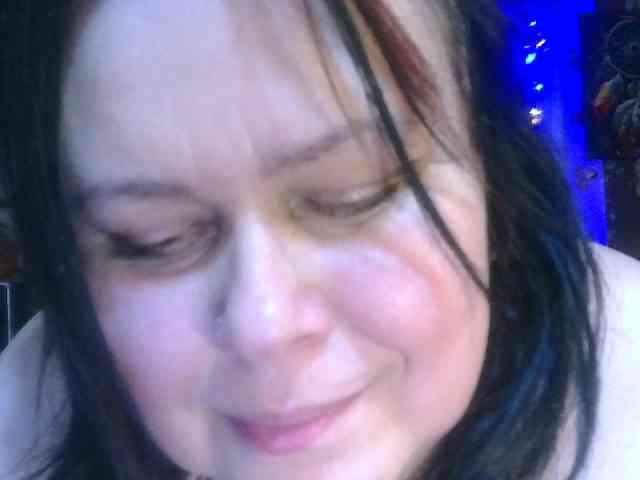 CharleeKendall webcam