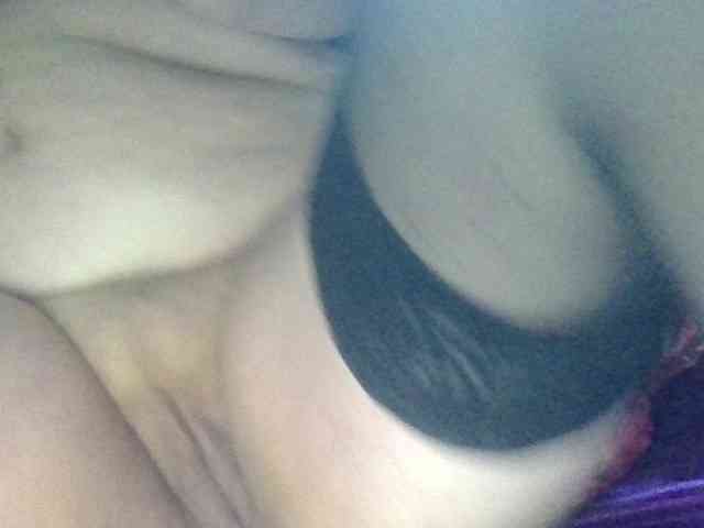 CharleeKendall webcam