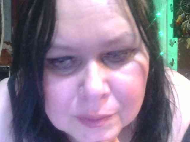 CharleeKendall webcam