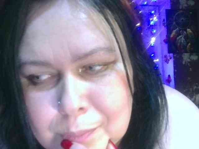 CharleeKendall webcam