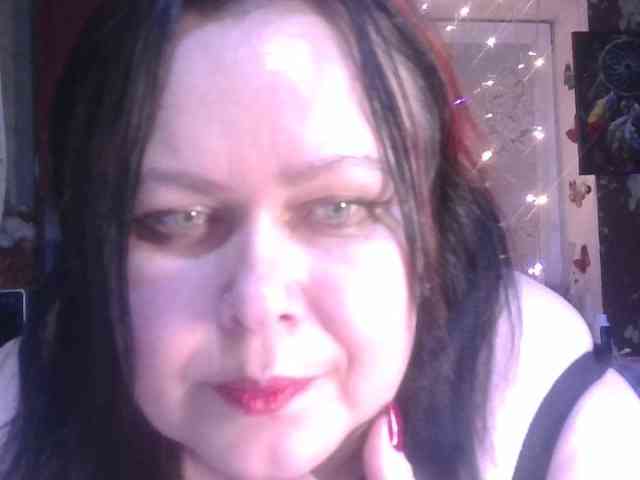 CharleeKendall webcam