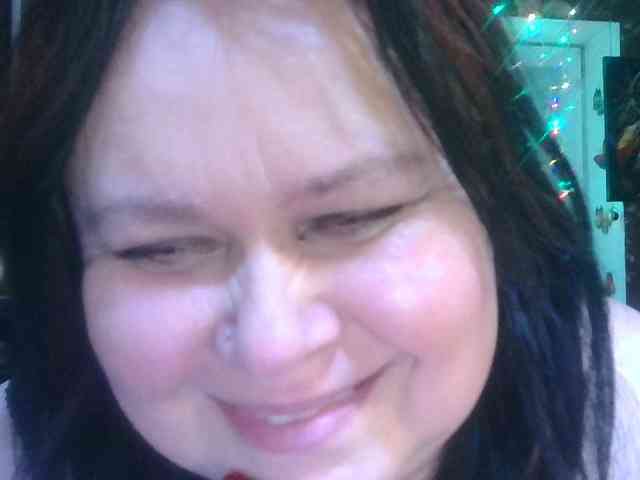 CharleeKendall webcam