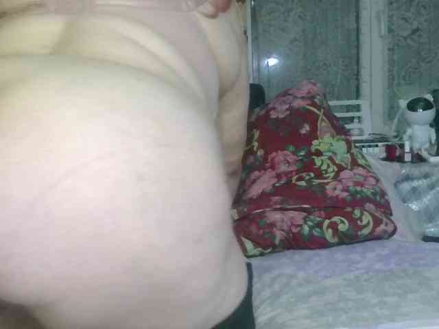 CharleeKendall webcam