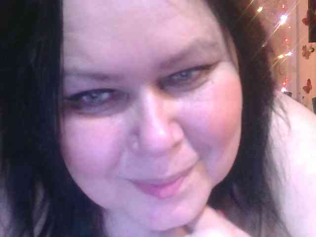 CharleeKendall webcam