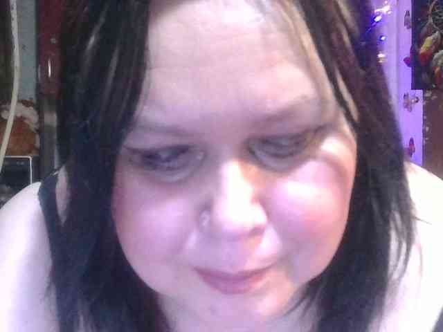 CharleeKendall webcam