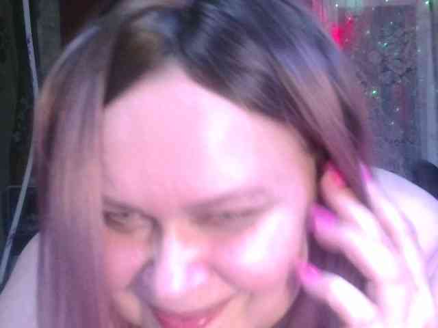 CharleeKendall webcam