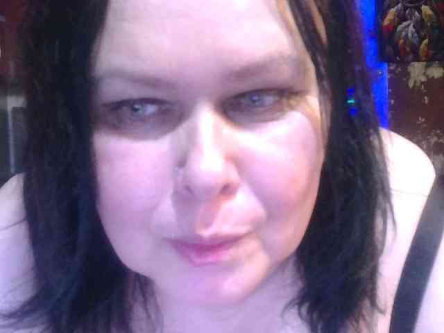 CharleeKendall webcam