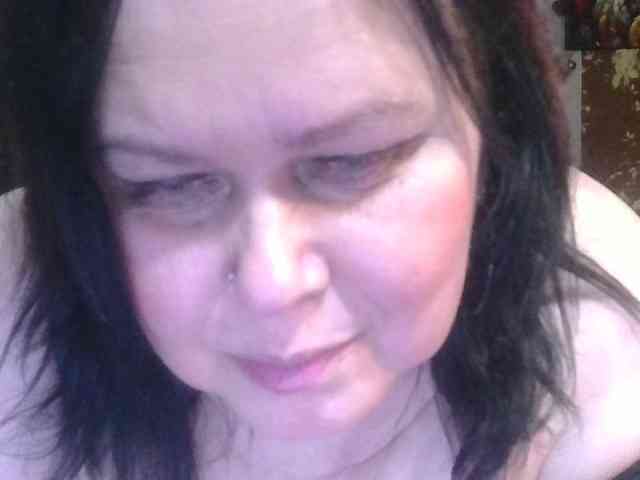 CharleeKendall webcam