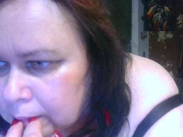 CharleeKendall webcam