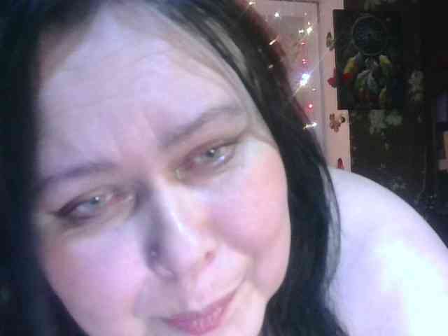 CharleeKendall webcam