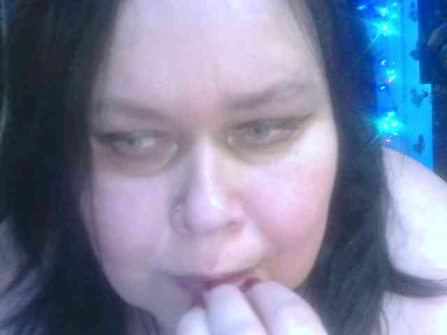 CharleeKendall webcam