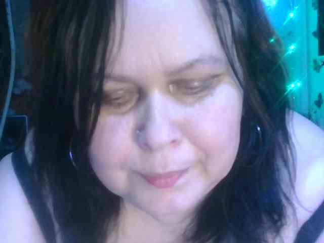 CharleeKendall webcam