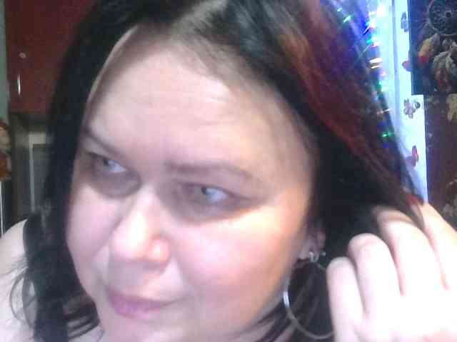 CharleeKendall webcam