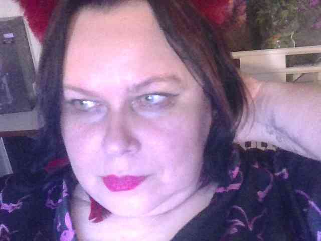 CharleeKendall webcam