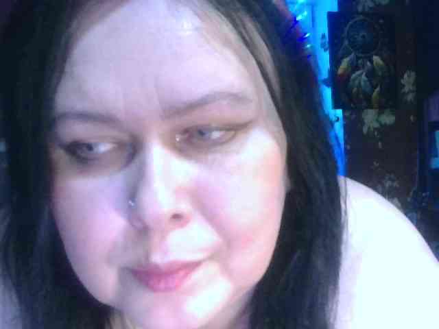 CharleeKendall webcam