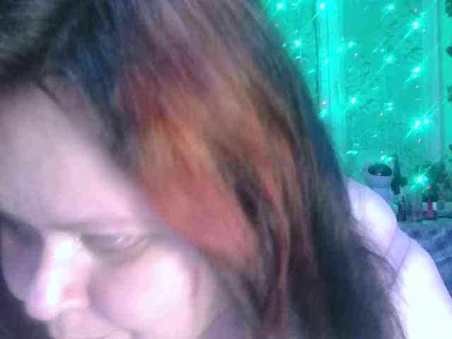 CharleeKendall webcam