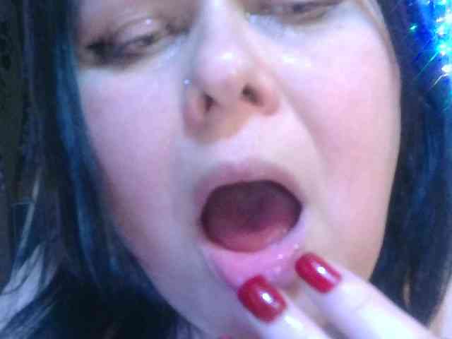 CharleeKendall webcam