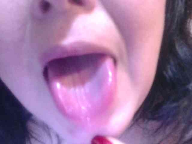 CharleeKendall webcam