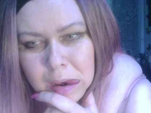 CharleeKendall webcam