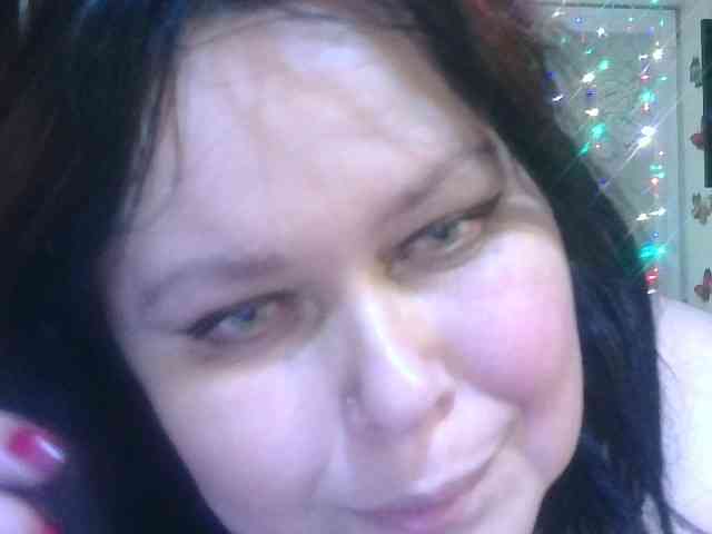 CharleeKendall webcam