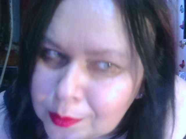 CharleeKendall webcam