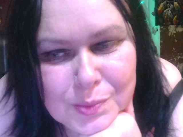 CharleeKendall webcam