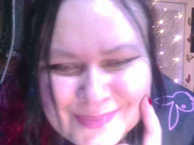 CharleeKendall webcam